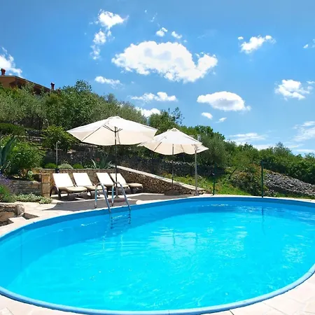 Mit Privatpool Fuer 6 Personen Ca 85 Qm In Rabac, Istrien Bucht Von Holiday home